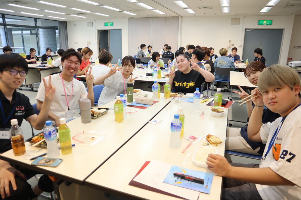 <p>学生たちによるお昼ご飯企画</p>